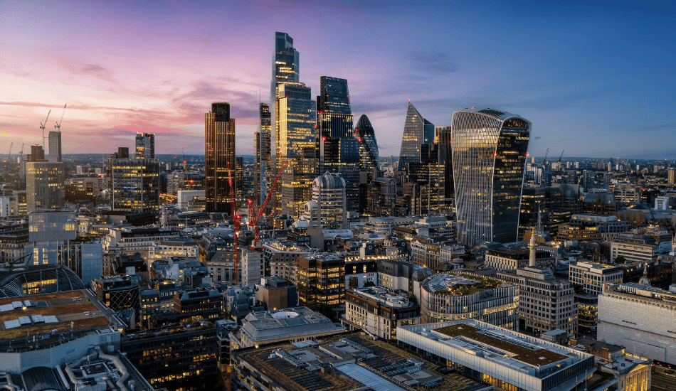 Minimum age to rent a car in the UK: Practical tips for first-time customers