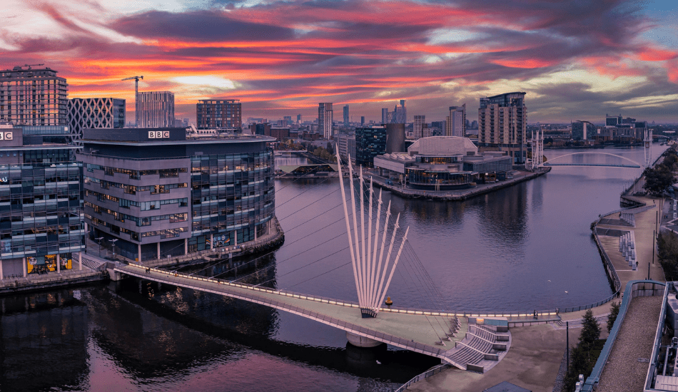 Car rental Manchester for the ultimate sightseeing and football experience