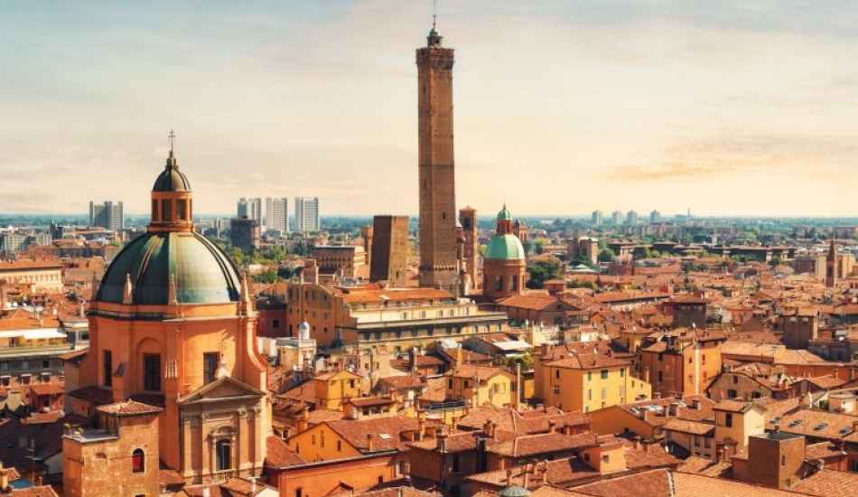 La città della storia e della gastronomia: Bologna